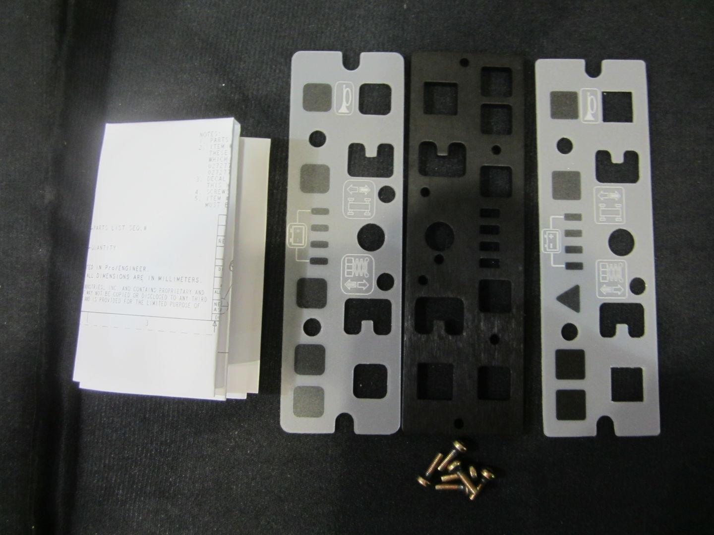1001091967 Kit (Service), Decal Plate | JLG
