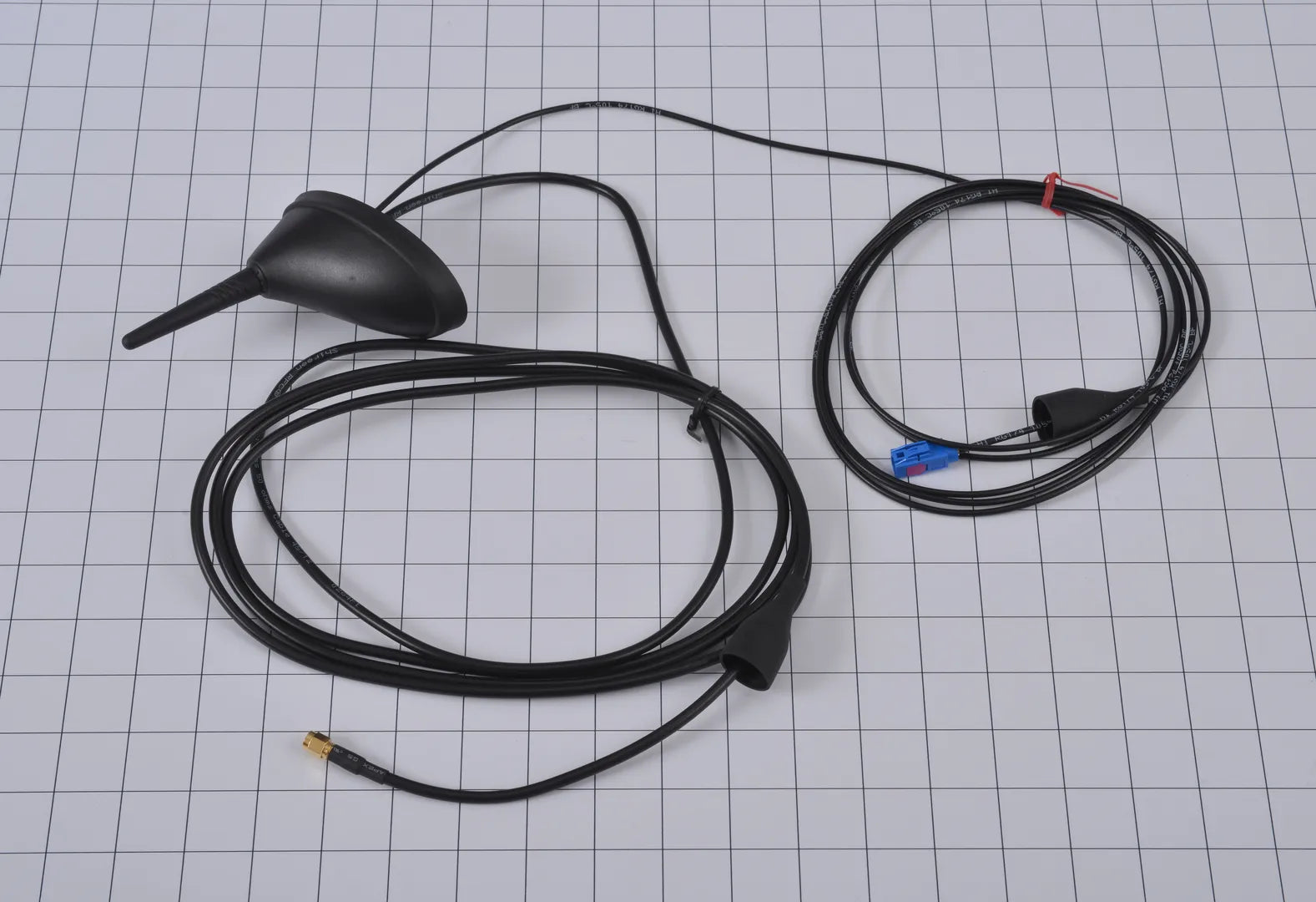 JLG Part # 1001100443 – Antenna Accessory