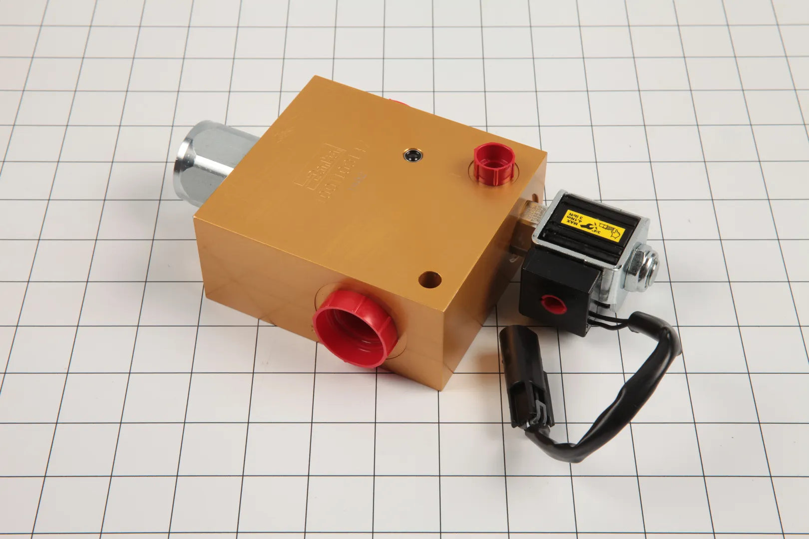 JLG Part # 1001103147 – Extended Lockout Valve