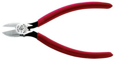 Klein Tools Standard-Nose Diagonal Cutter Pliers, 6 1/16 in, Bevel, 1/EA, #D2106C