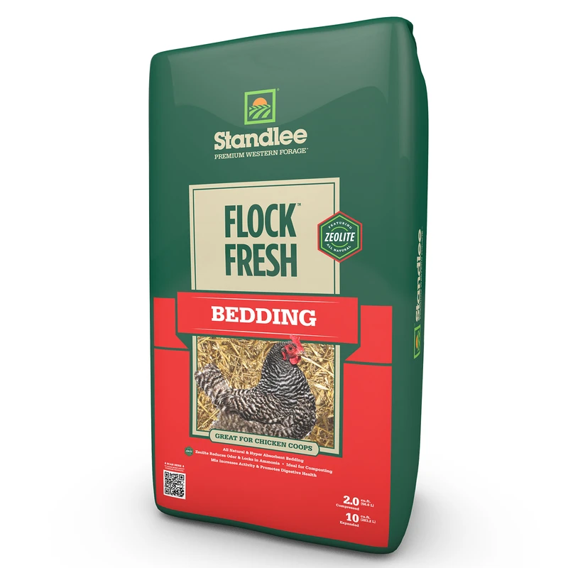 Flock Fresh Chopped Straw, 25-Lbs.