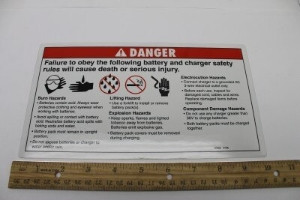 Genie Lift Part # 31052GT - DECAL,DANGER,BATT.SAFETY,DC, EA